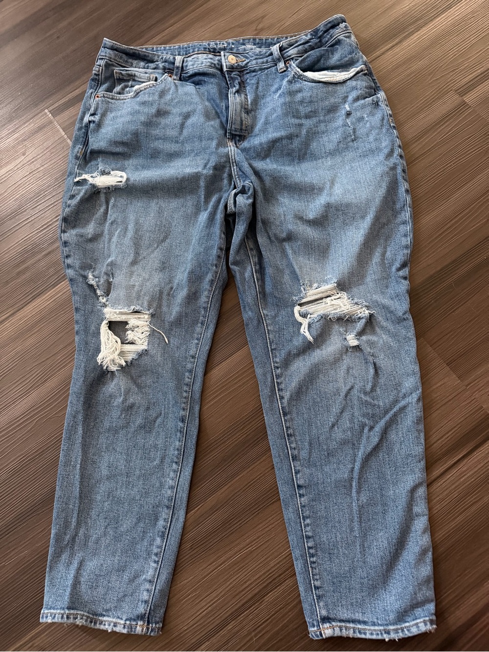Old Navy Curvy OG Straight high rise jeans plus size 18 distressed
